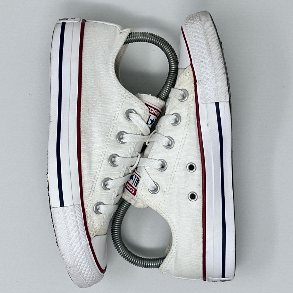 Converse Kids White Sneakers size 4 - Picture 8 of 9
